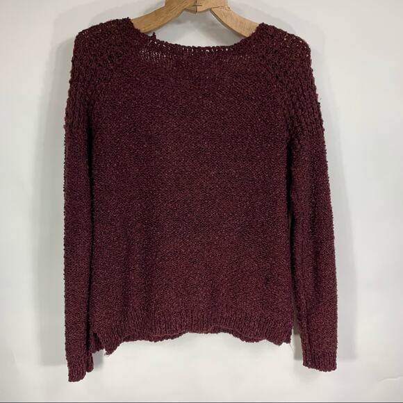 Burgundy Textured Scoop Neck Sweater Medium - Picture 6 of 7